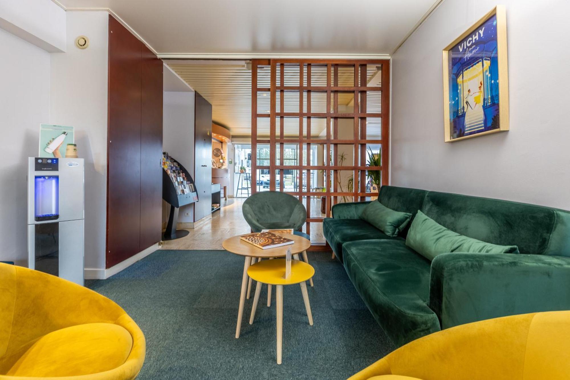 Brit Hotel Le Parc Vichy Bellerive-sur-Allier Exteriör bild
